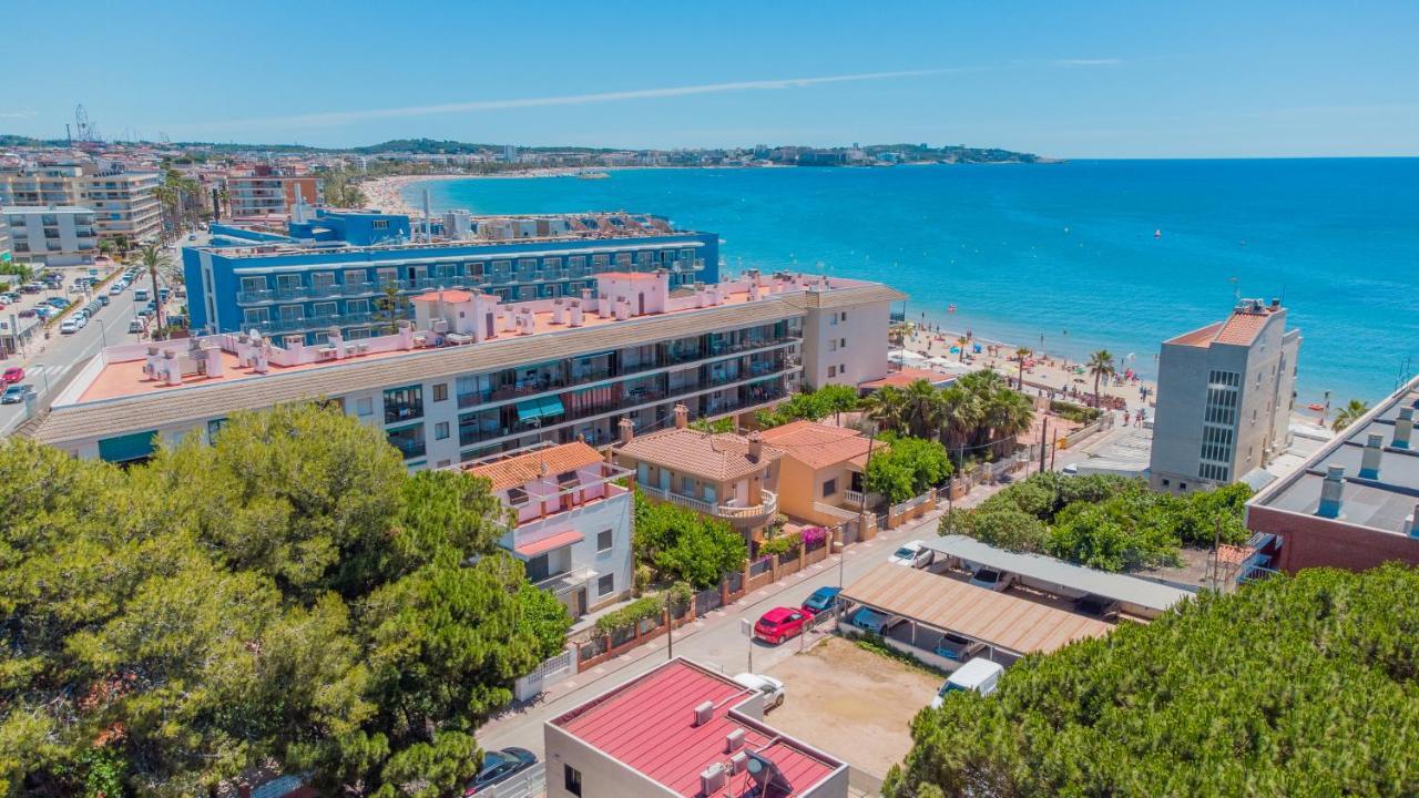 Apartamentos Turisticos Augustus Cambrils Dış mekan fotoğraf