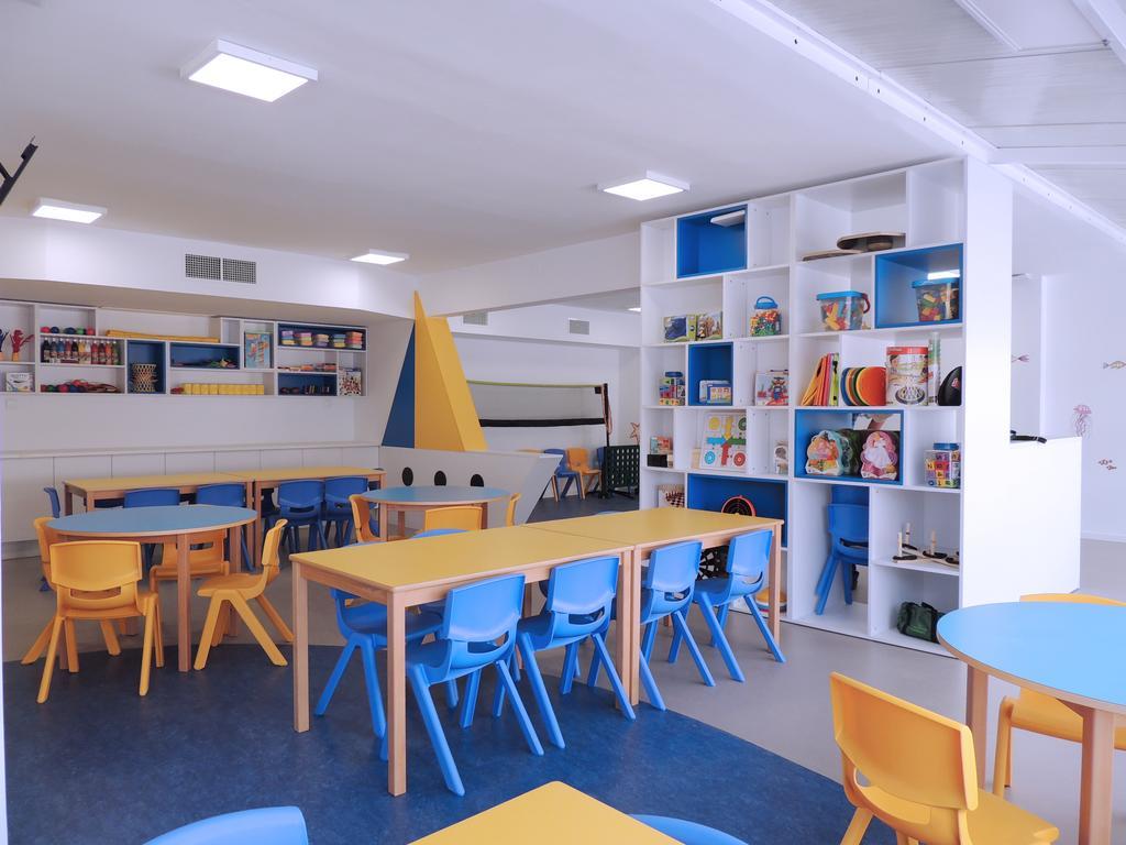 Apartamentos Turisticos Augustus Cambrils Dış mekan fotoğraf