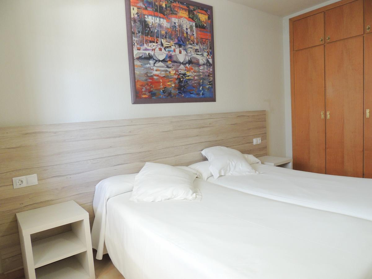 Apartamentos Turisticos Augustus Cambrils Dış mekan fotoğraf