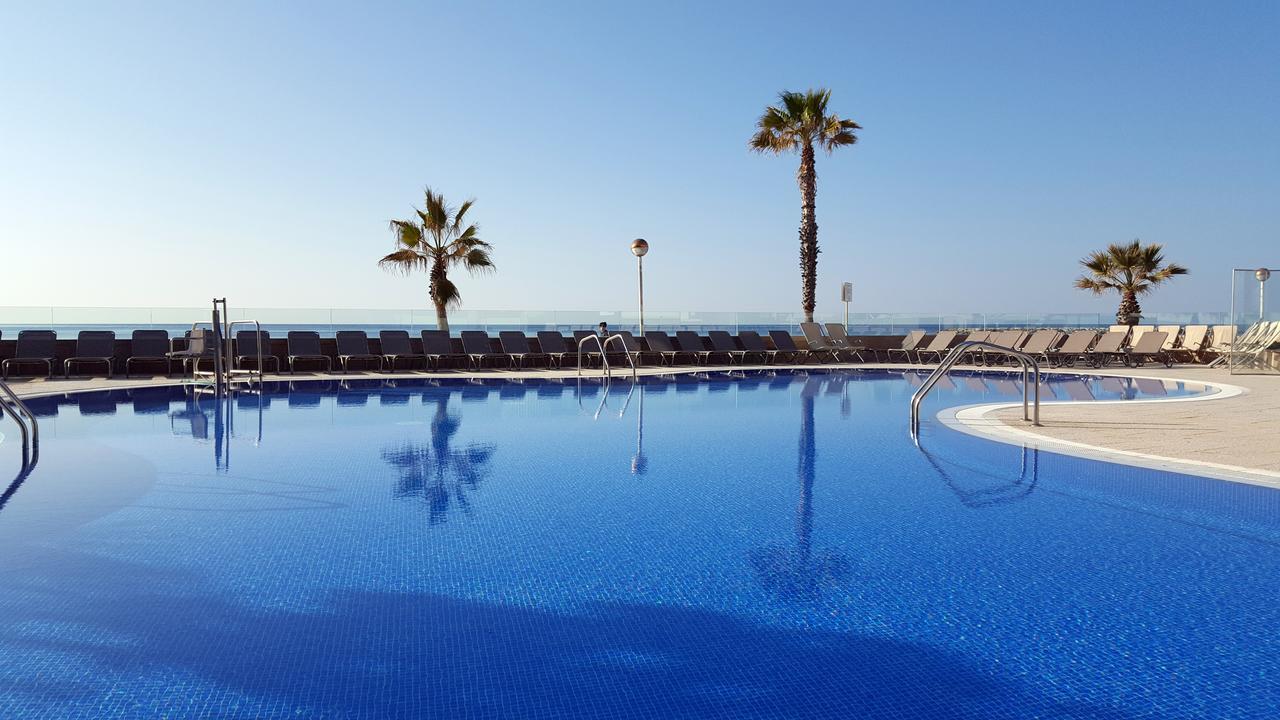 Apartamentos Turisticos Augustus Cambrils Dış mekan fotoğraf